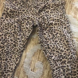 🌸Leopard print jeans🌸